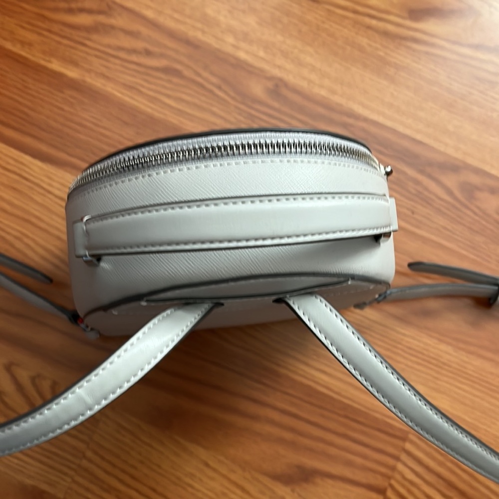 Kate spade mini backpack - Picture 3 of 8